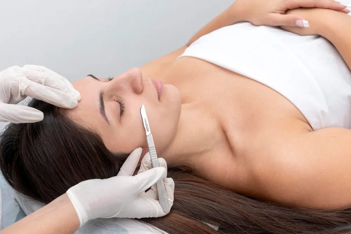 Dermaplaning treatment